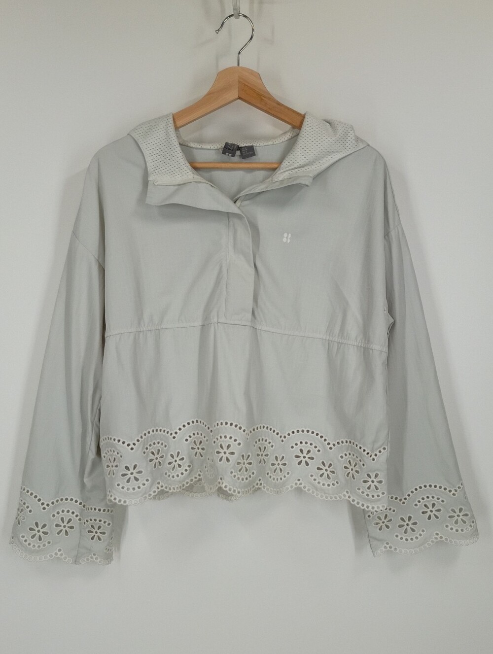 Sweaty Betty Broderie Hooded Pullover